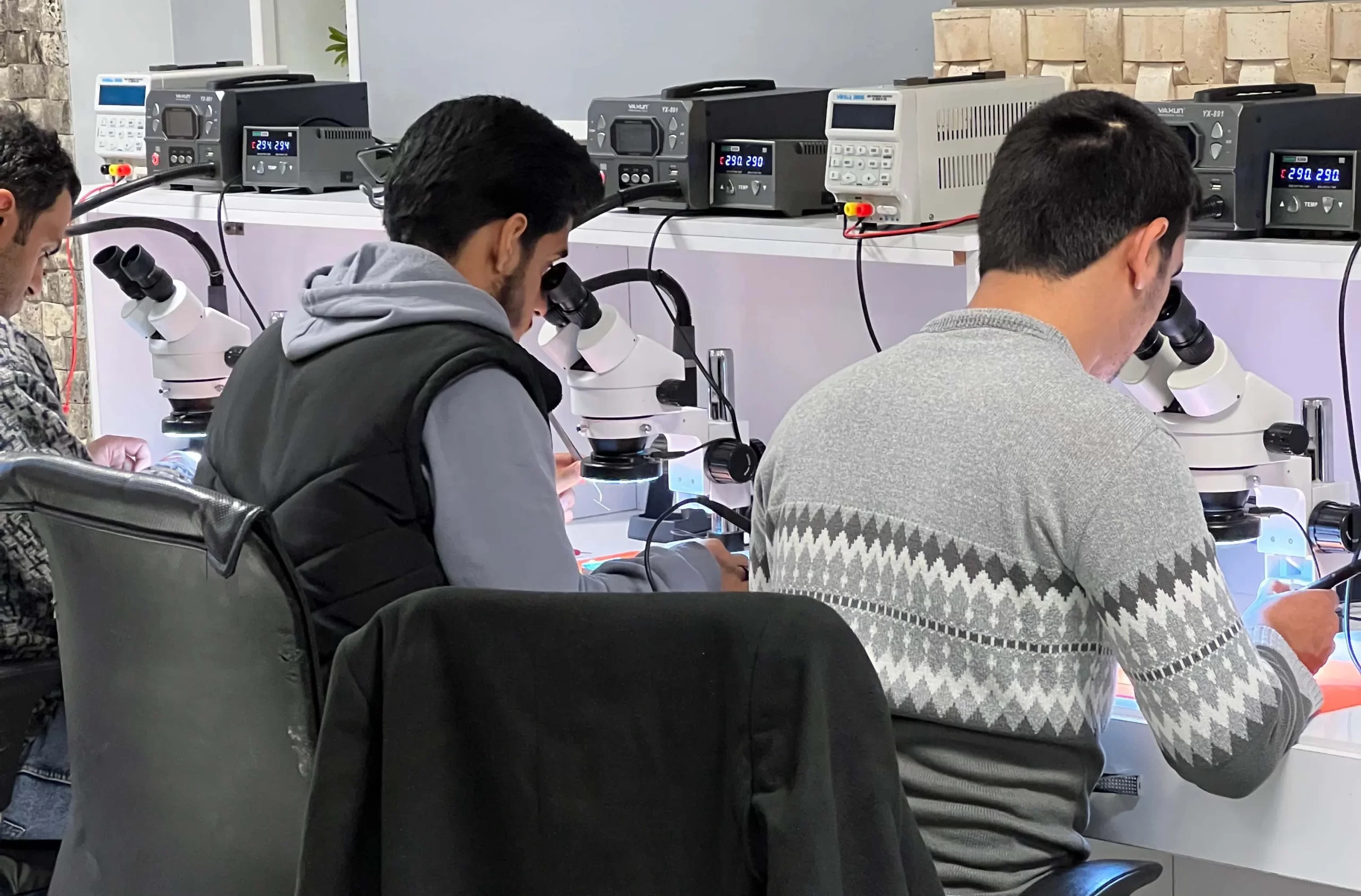 آموزشگاه فنی حرفه ای تعمیرات موبایل
